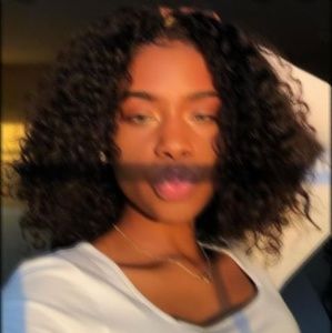 Meet your Posher, Paydence